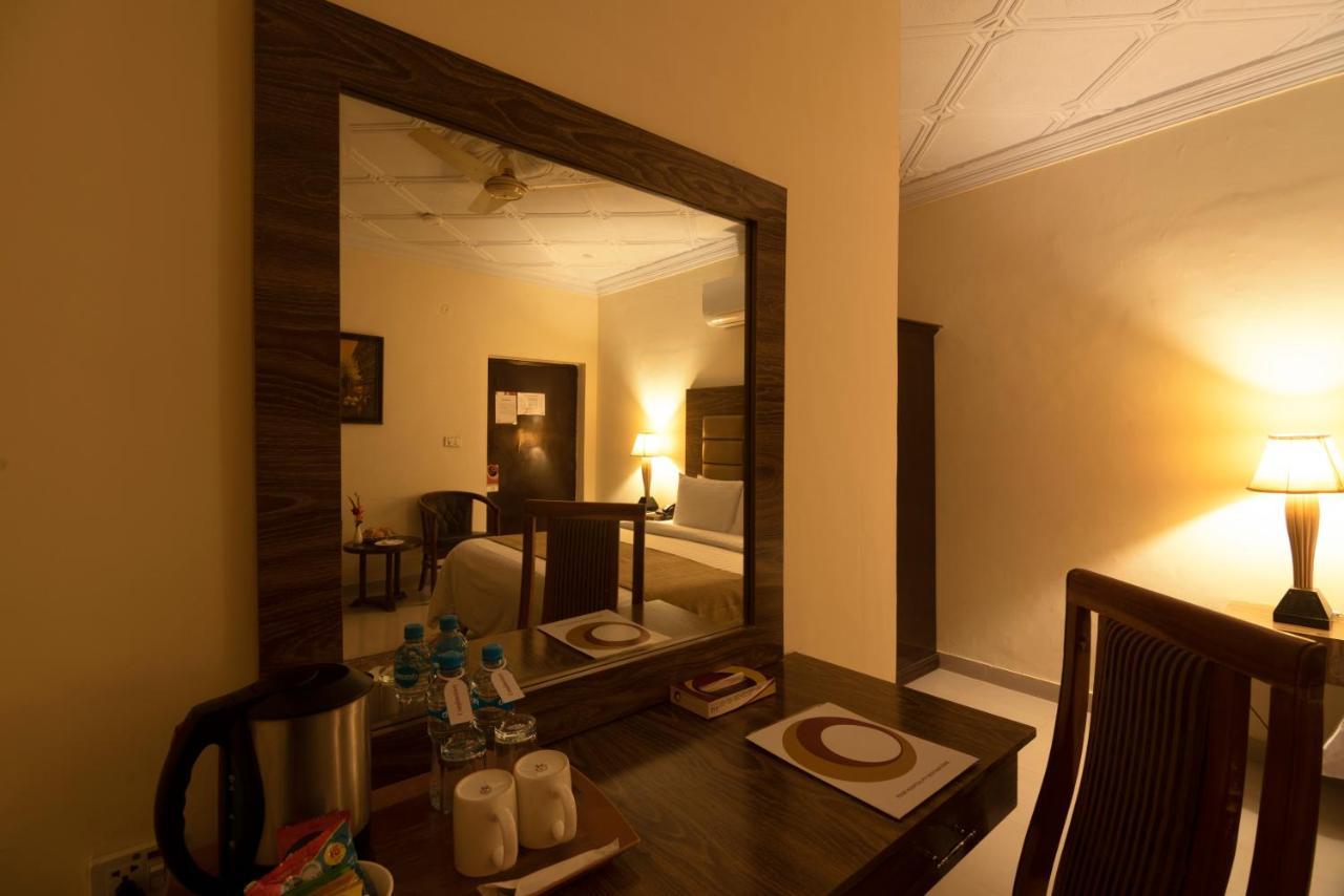 Hotel One Lalazar Multan Exterior photo