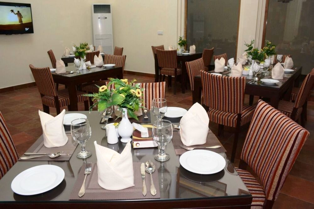 Hotel One Lalazar Multan Exterior photo